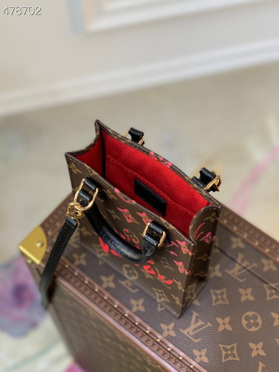 Louis Vuitton Petit Sac Plat Fall In Love Monogram Canvas For Women, WoBags, Shoulder And Crossbody Bags 6.7in/17cm Louis Vuitton M80839