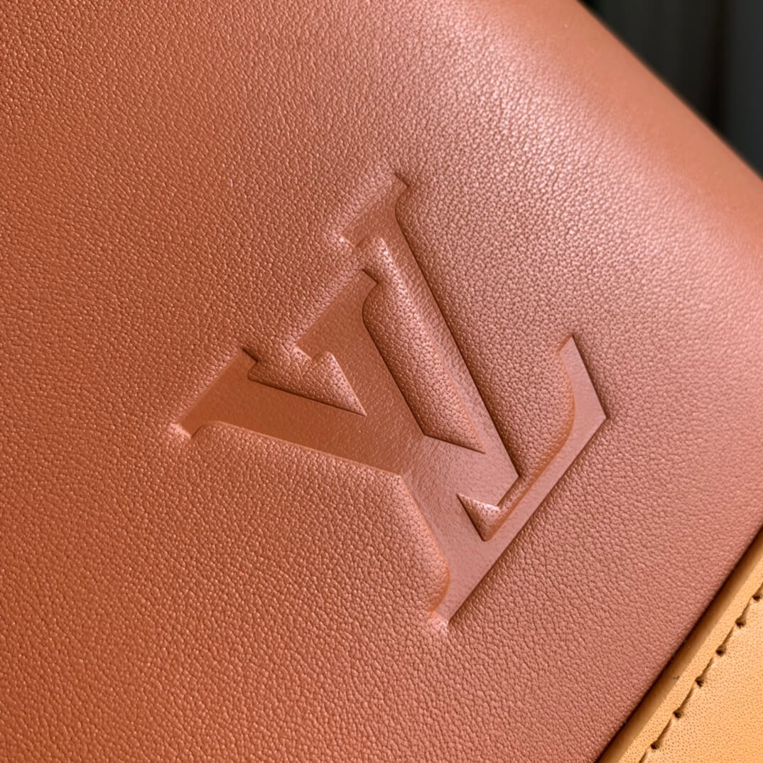M91611 ALMA PM Full Leather brown handbag