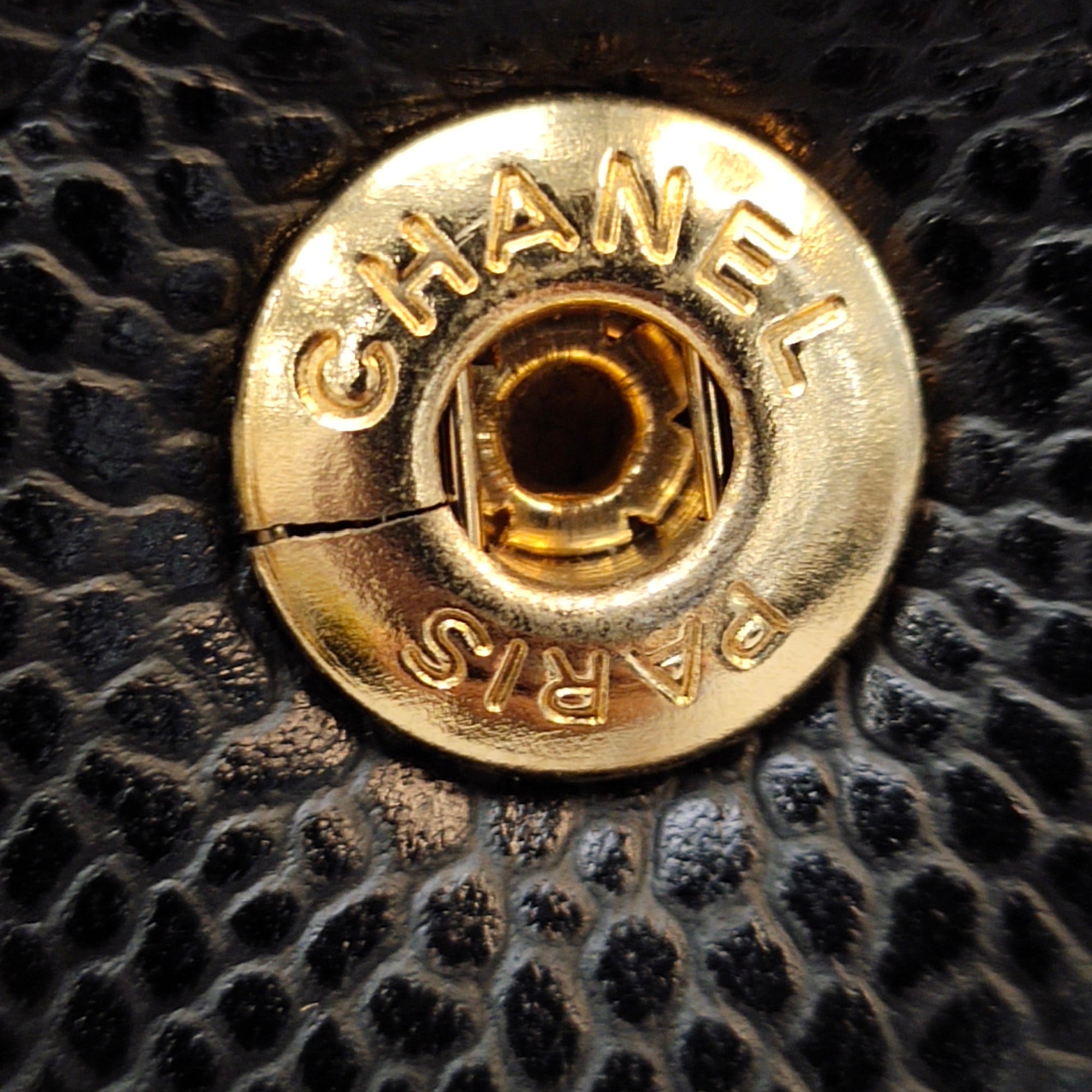 Chanel Classic Double Flap Maxi Black Caviar Gold