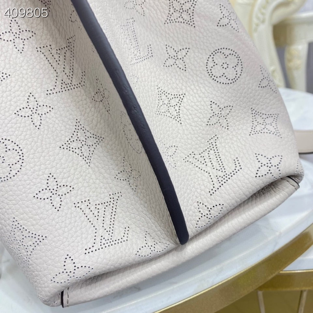 Louis Vuitton Muria Bucket Bag Snow White For Women,  Shoulder And Crossbody Bags 9.8in/25cm Louis Vuitton M58483
