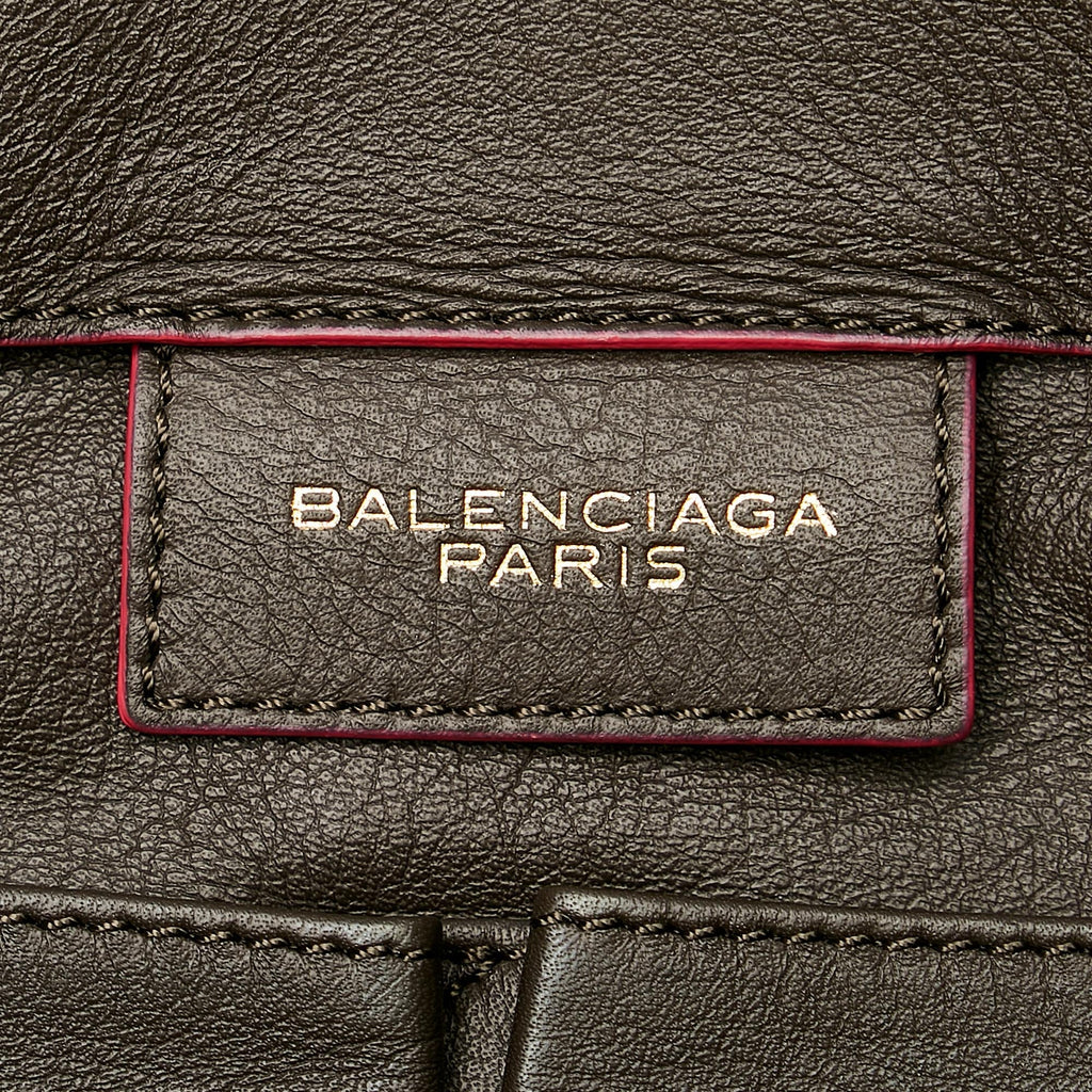 Balenciaga Papier A4 Leather Zip-Around Tote (SHG-26450)