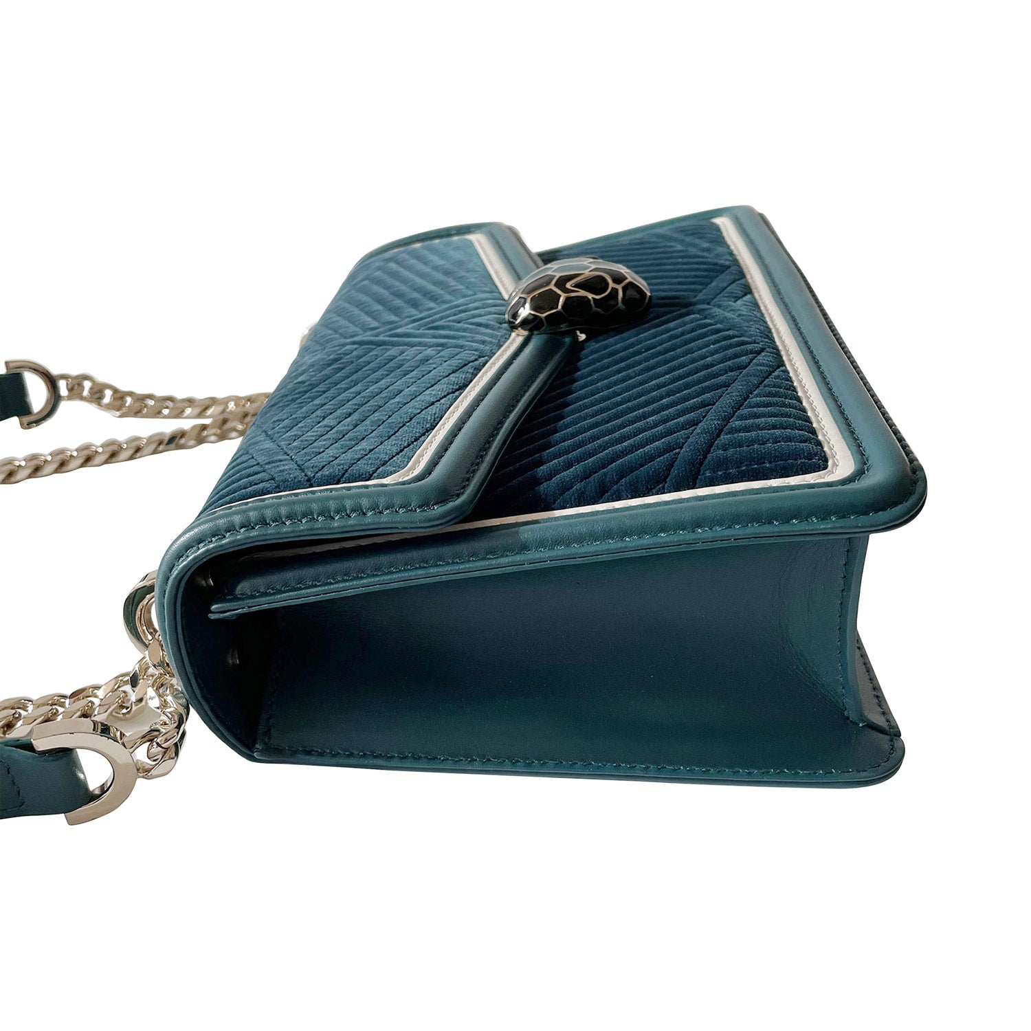 Bottega Venetalgari VeLouis Vuittonet Serpenti Diamond Blast Shoulder Bag