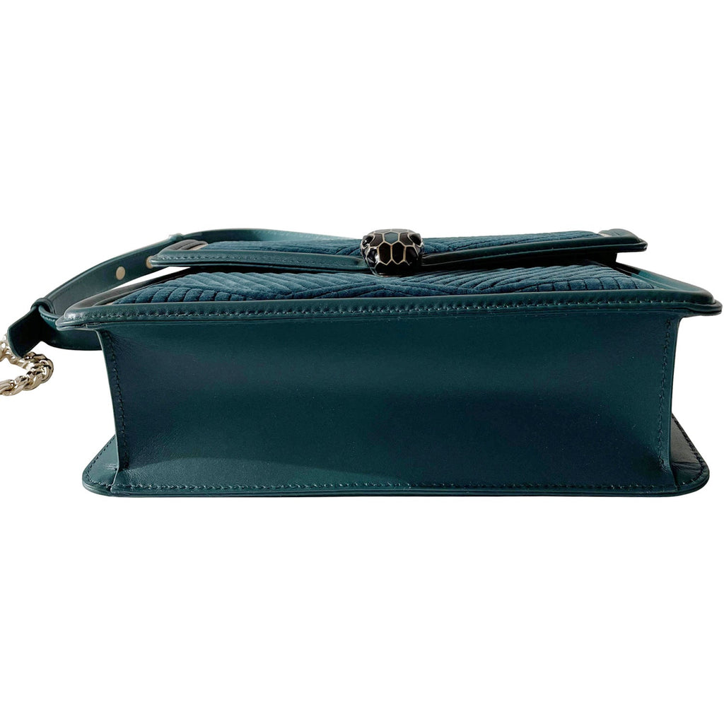 Bottega Venetalgari VeLouis Vuittonet Serpenti Diamond Blast Shoulder Bag