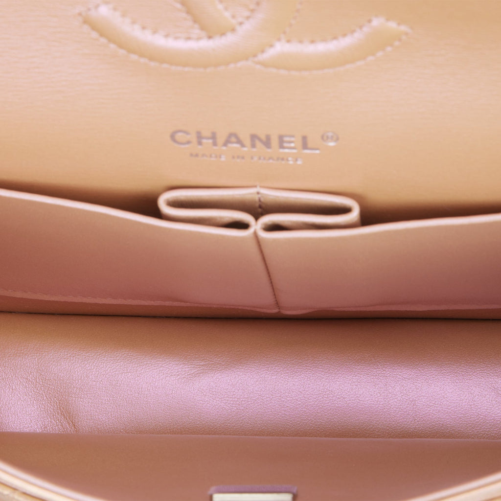 Chanel Medium Classic Double Flap Bag Pink Iridescent Lambskin SiLouis Vuittoner Hardware
