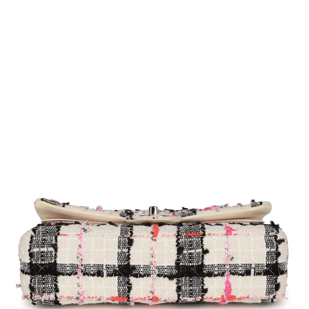 Pre-owned Chanel Medium Classic Double Flap Bag White, Black, and Pink Tweed SiLouis Vuittoner Hardware
