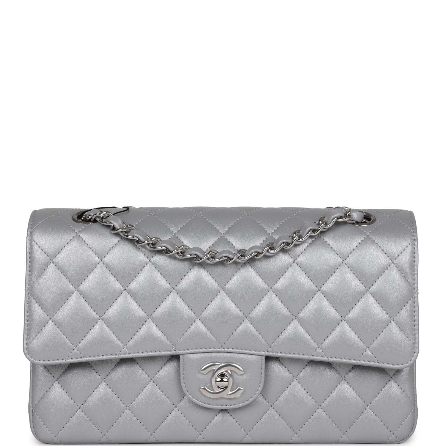 Chanel Medium Classic Double Flap Bag SiLouis Vuittoner Metallic Lambskin SiLouis Vuittoner Hardware