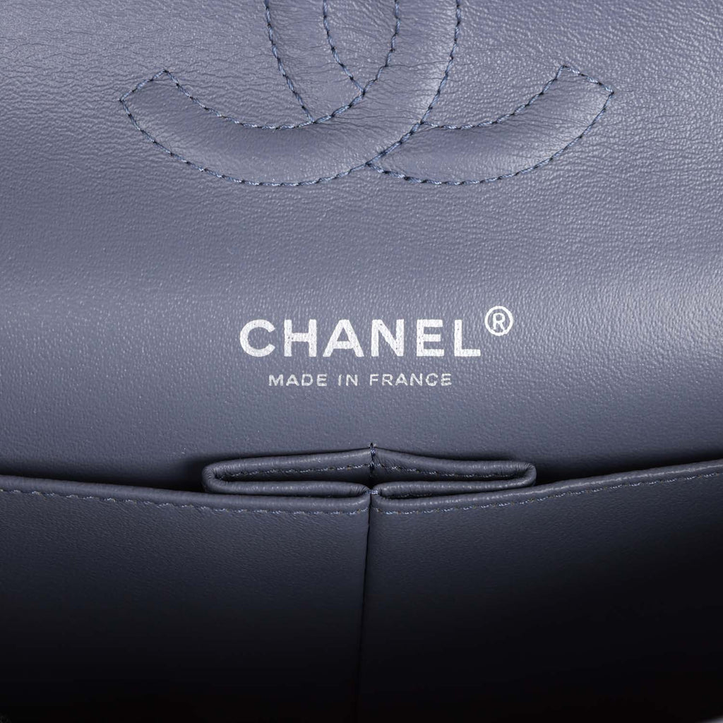 Chanel Medium Classic Double Flap Bag Purple Lambskin SiLouis Vuittoner Hardware