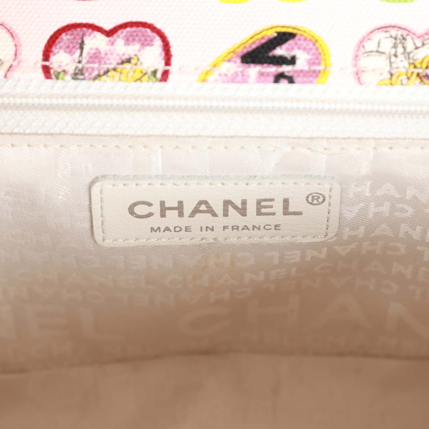 Pre-Owned Chanel Small Classic Coco Heart Motif Flap Bag Multicolor Canvas SiLouis Vuittoner Hardware