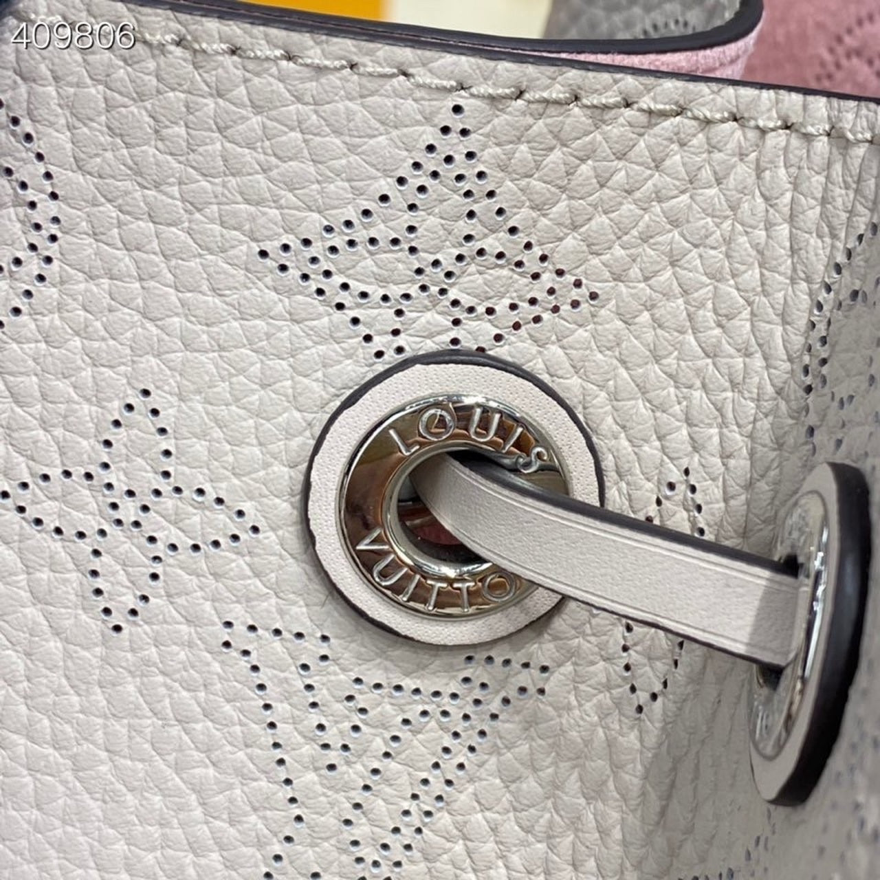 Louis Vuitton Muria Bucket Bag Snow White For Women,  Shoulder And Crossbody Bags 9.8in/25cm Louis Vuitton M58483