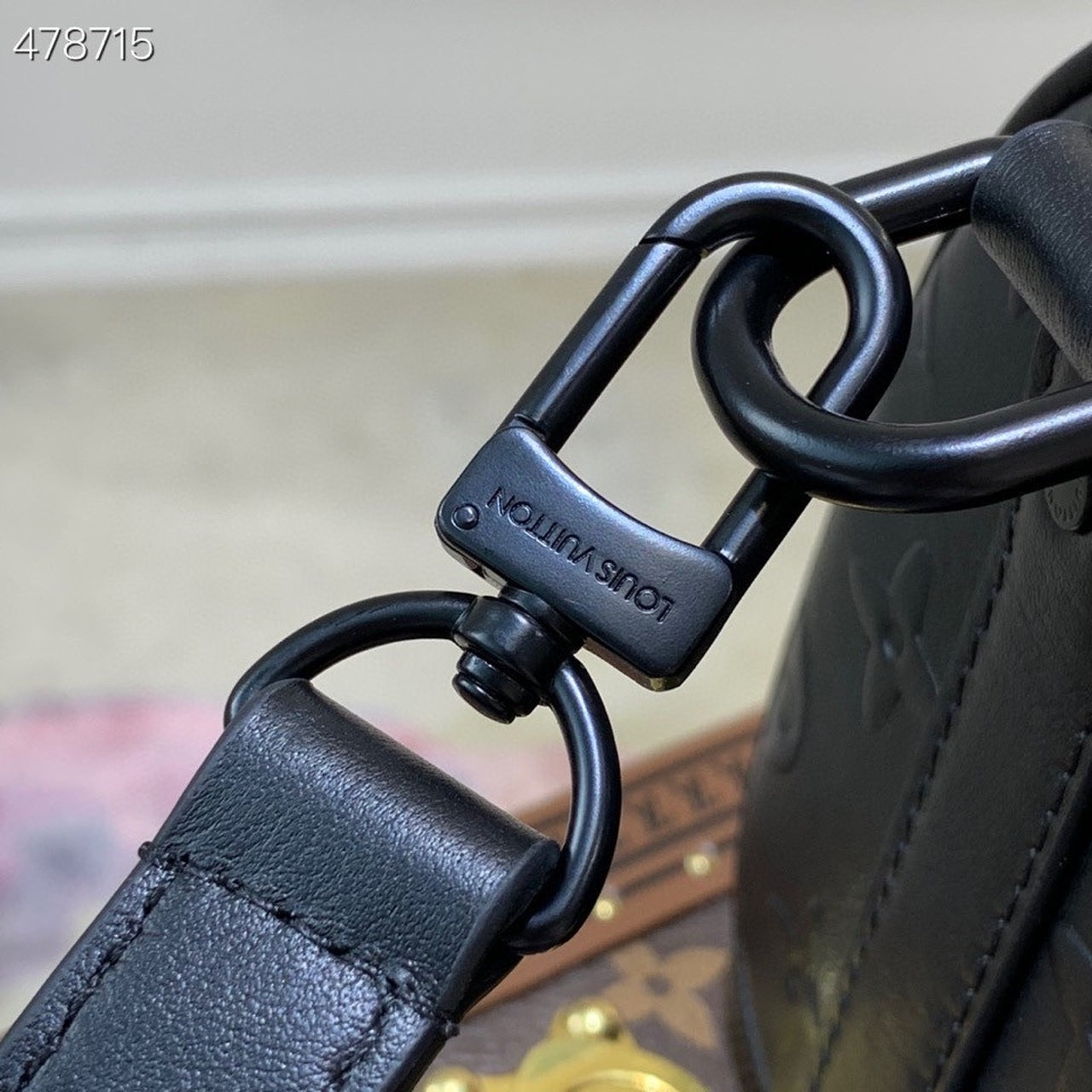 Louis Vuitton Keepall XS Monogram Seal Black For Women,  Shoulder And Crossbody Bags 8.3in/21cm Louis Vuitton M57960