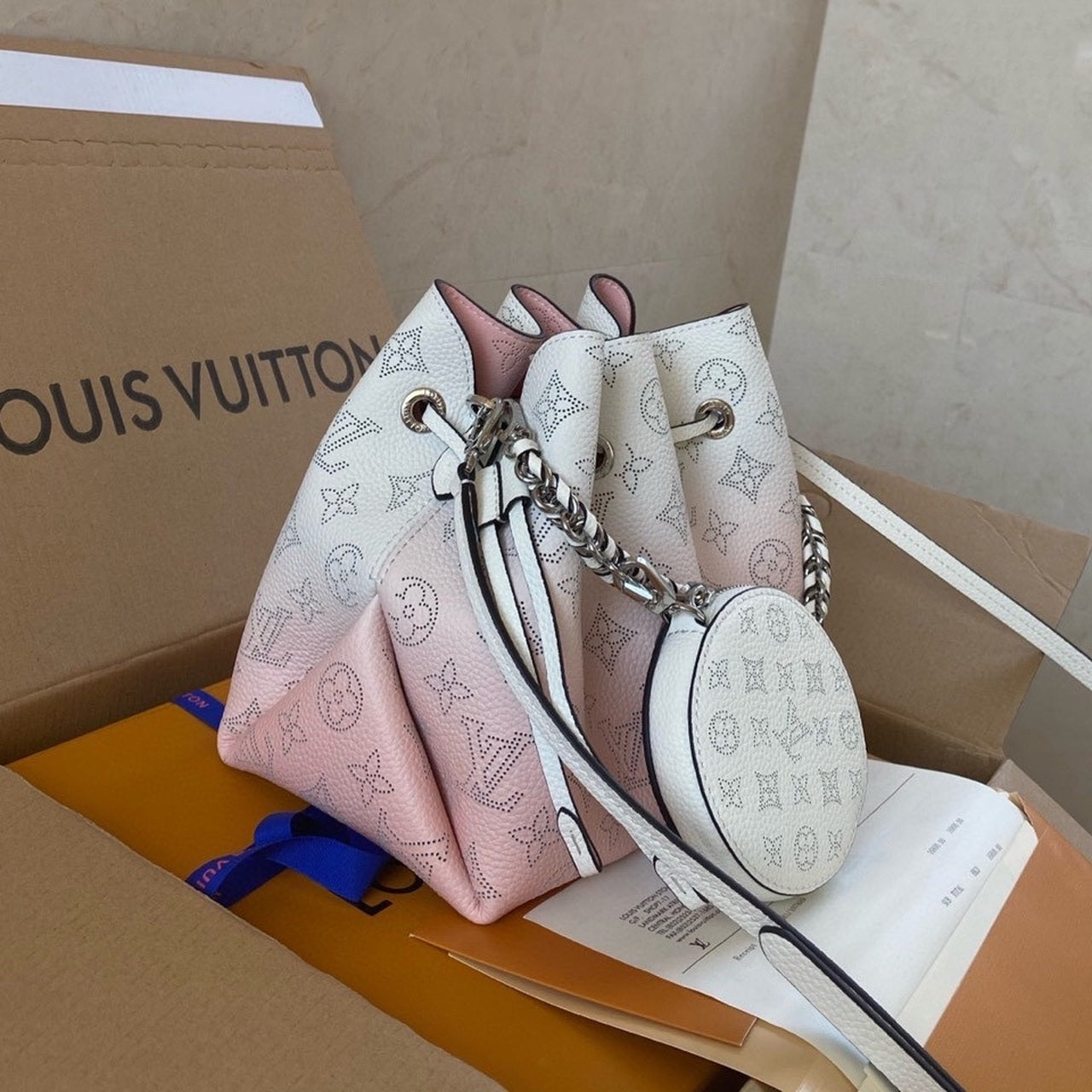 Louis Vuitton Bella Bucket Bag Pink For Women,  Shoulder And Crossbody Bags 7.5in/19cm Louis Vuitton M57855