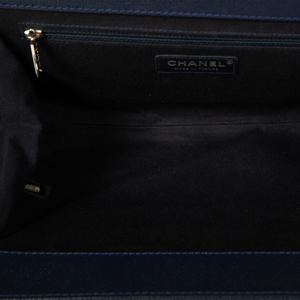 Classic CC Clutch - Caviar