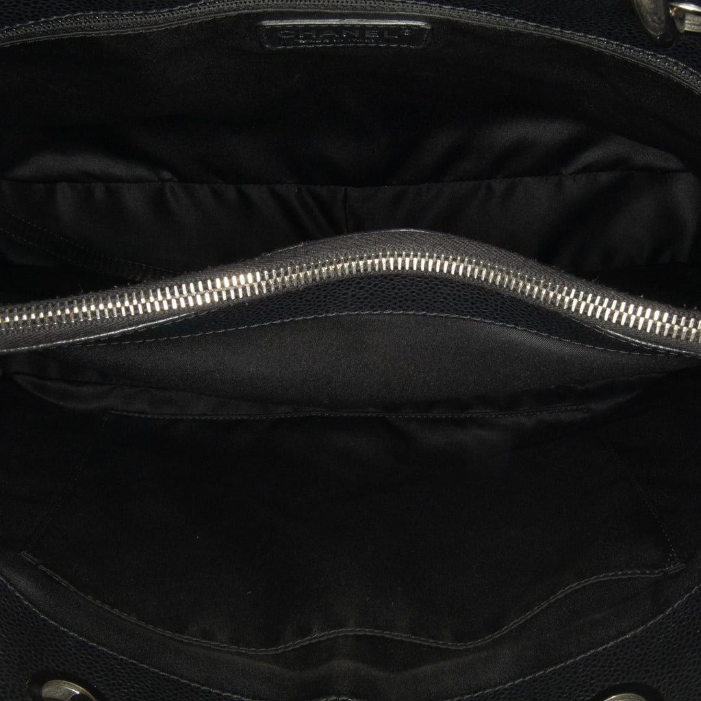Chanel Caviar Grand Shopping Tote (SHG-U2pz2F)
