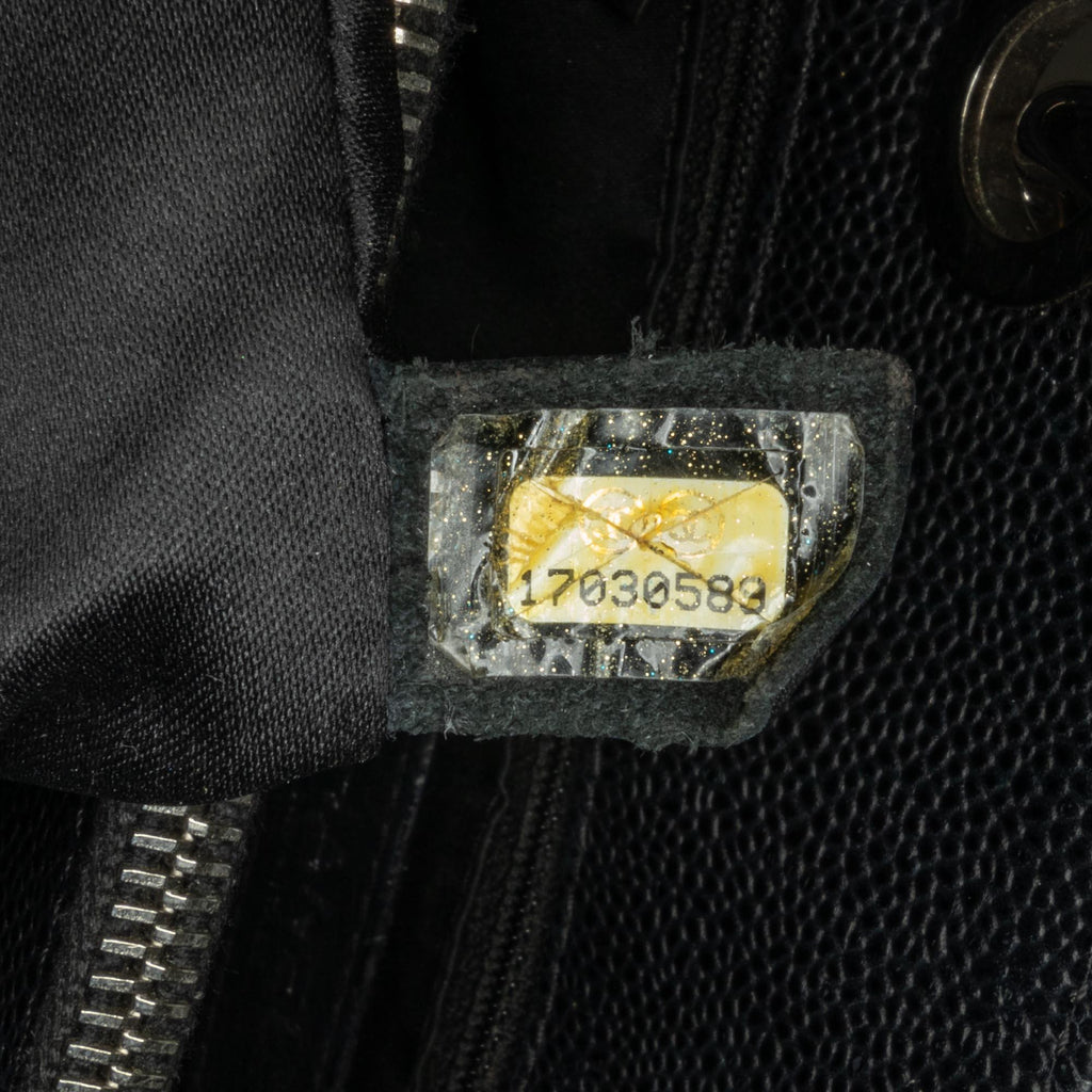 Chanel Caviar Grand Shopping Tote (SHG-1HyuWU)