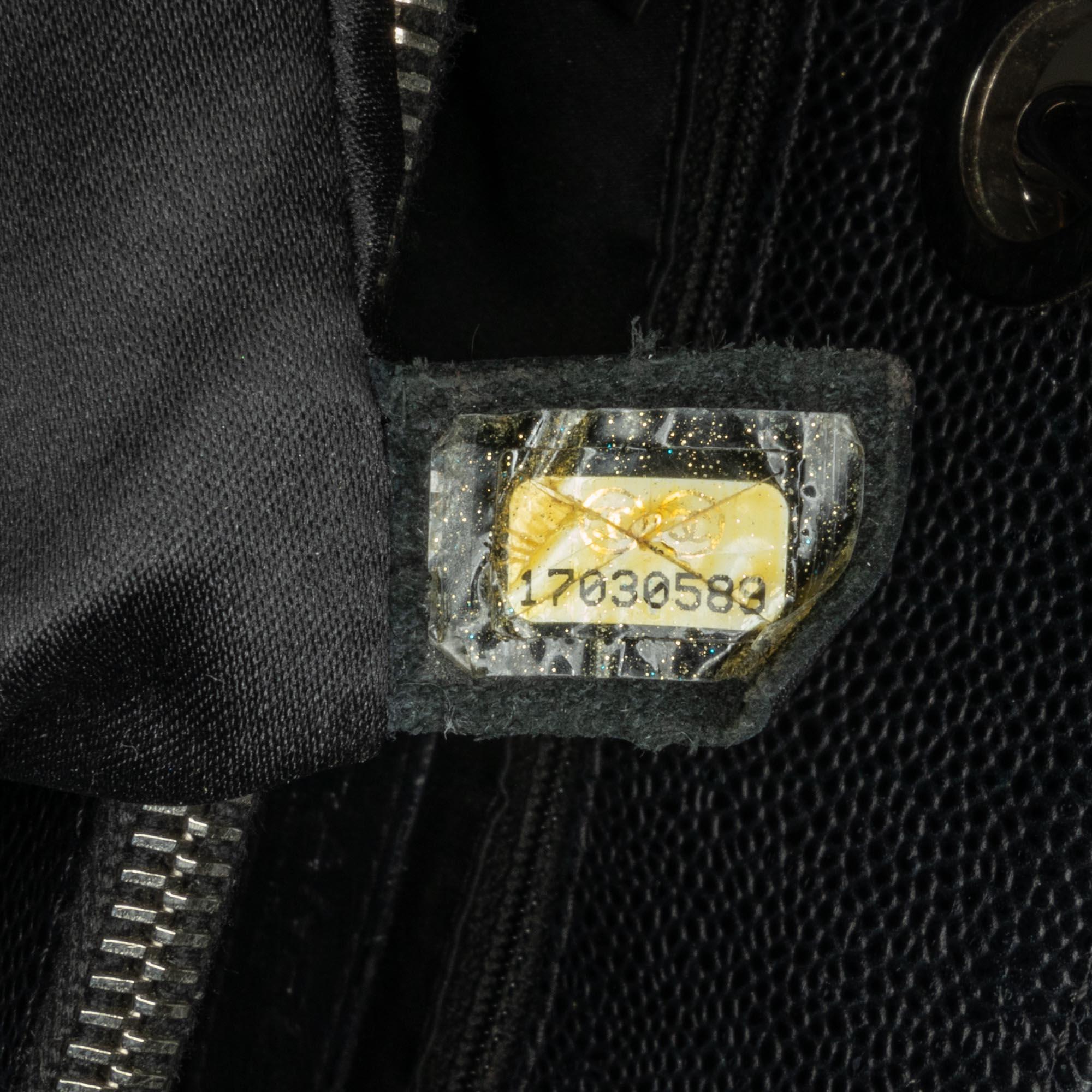 Chanel Caviar Grand Shopping Tote (SHG-1HyuWU)