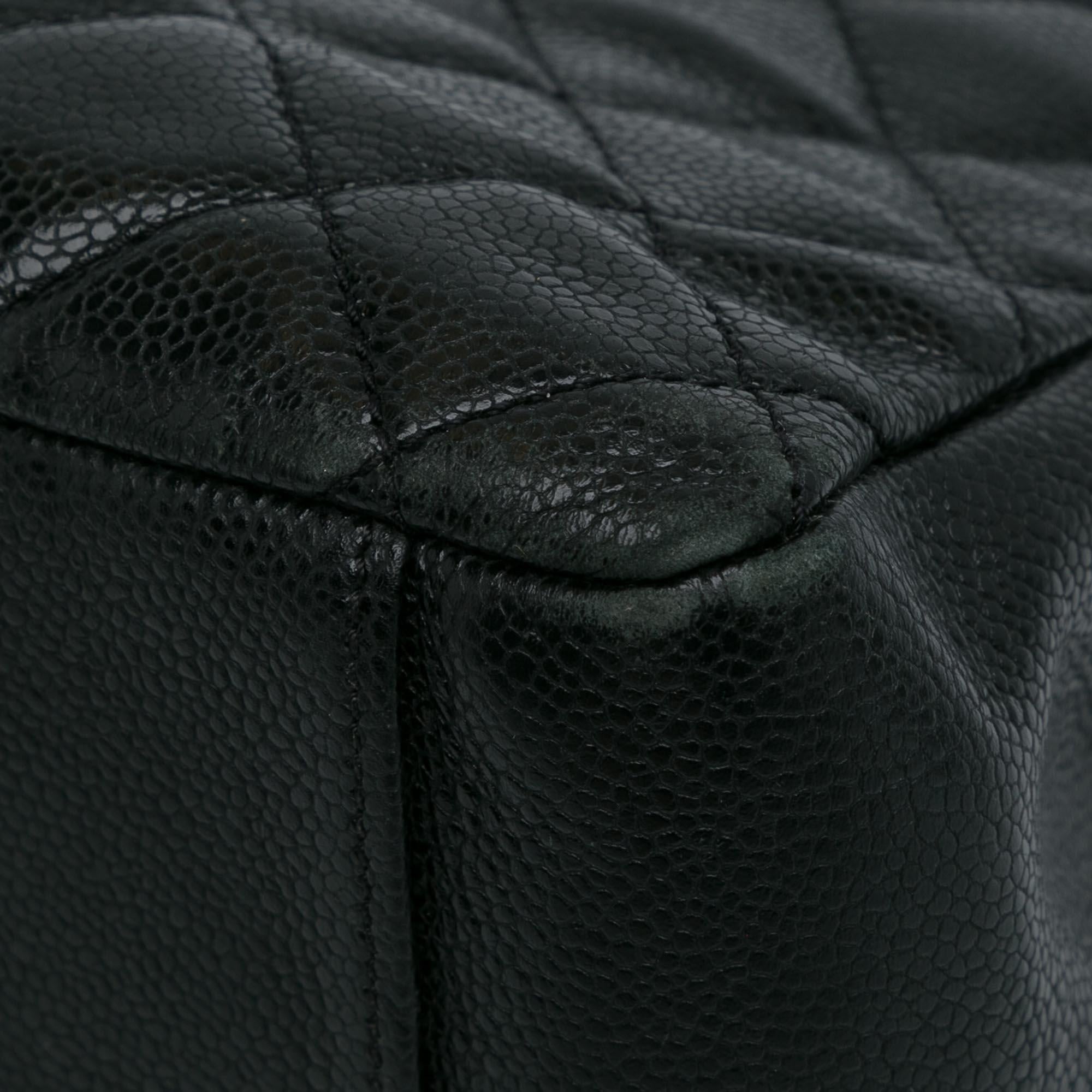 Chanel Caviar Grand Shopping Tote (SHG-1HyuWU)