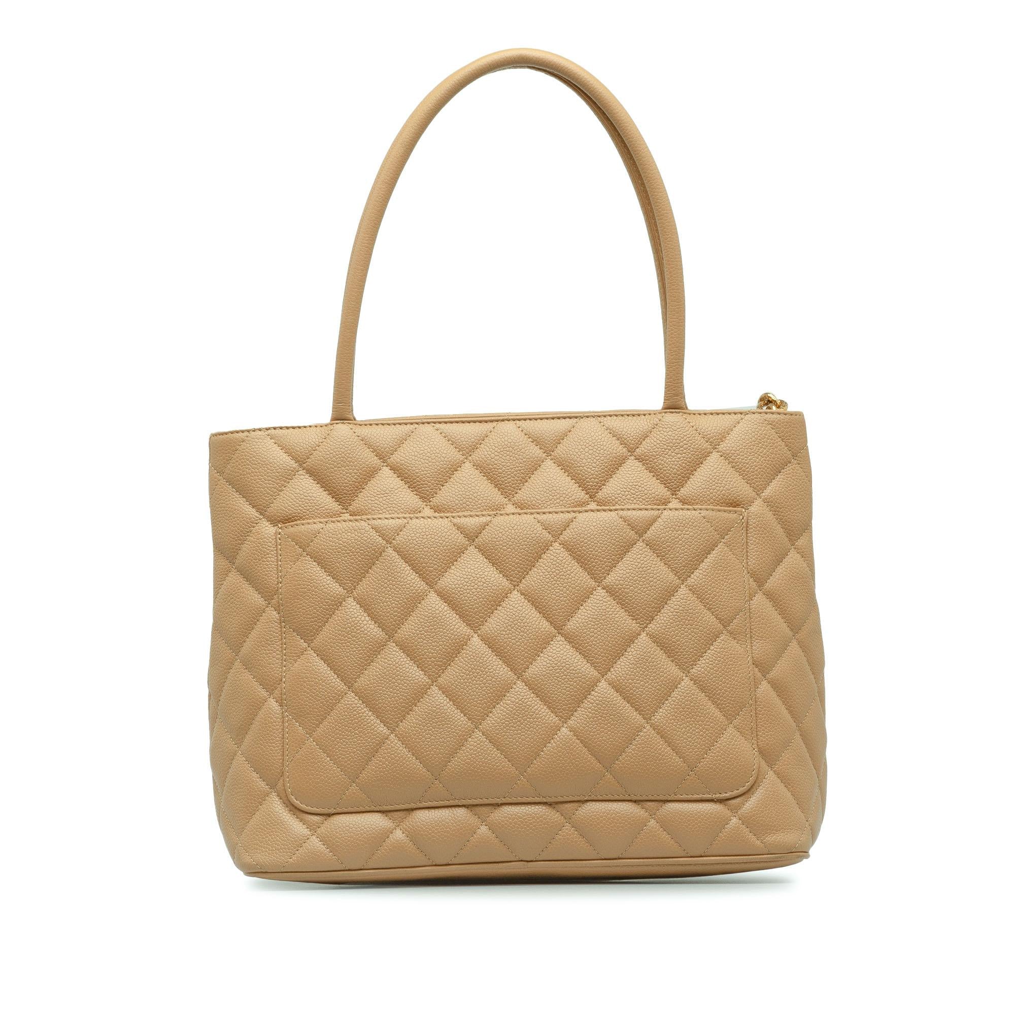 Chanel Caviar Medallion Tote (SHG-fcgDHq)