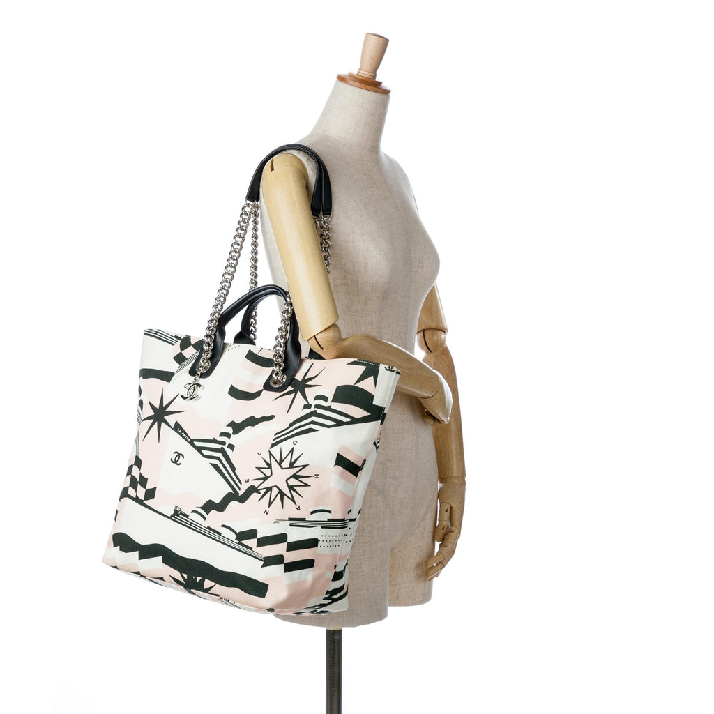 Chanel La Pausa Bay Shopping Tote
