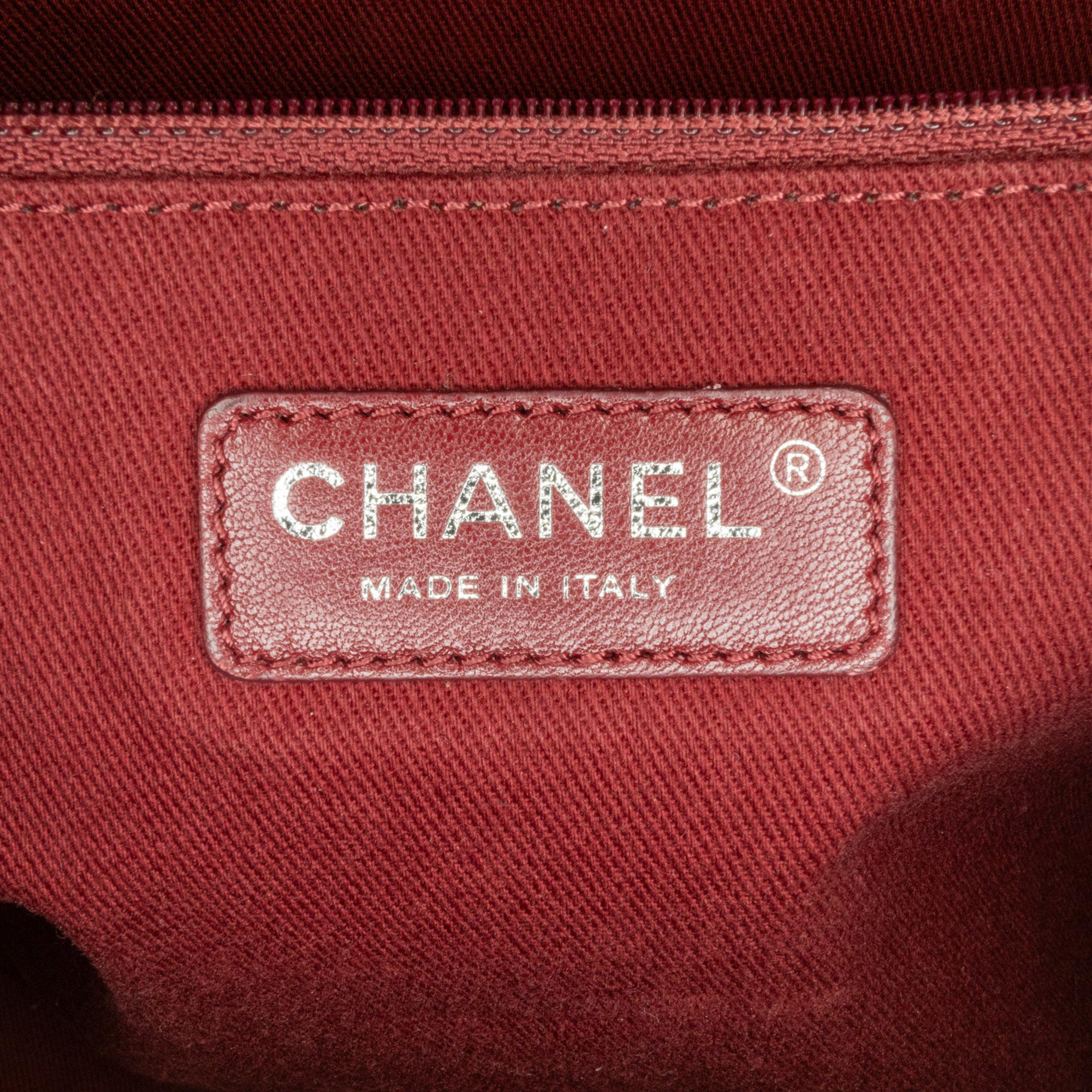 Chanel Large Canvas Deauville Tote (SHG-pTGQWm)