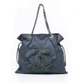 Chanel Large Denim CC Disc Bon Bon Tote (SHG-AAS4iI)