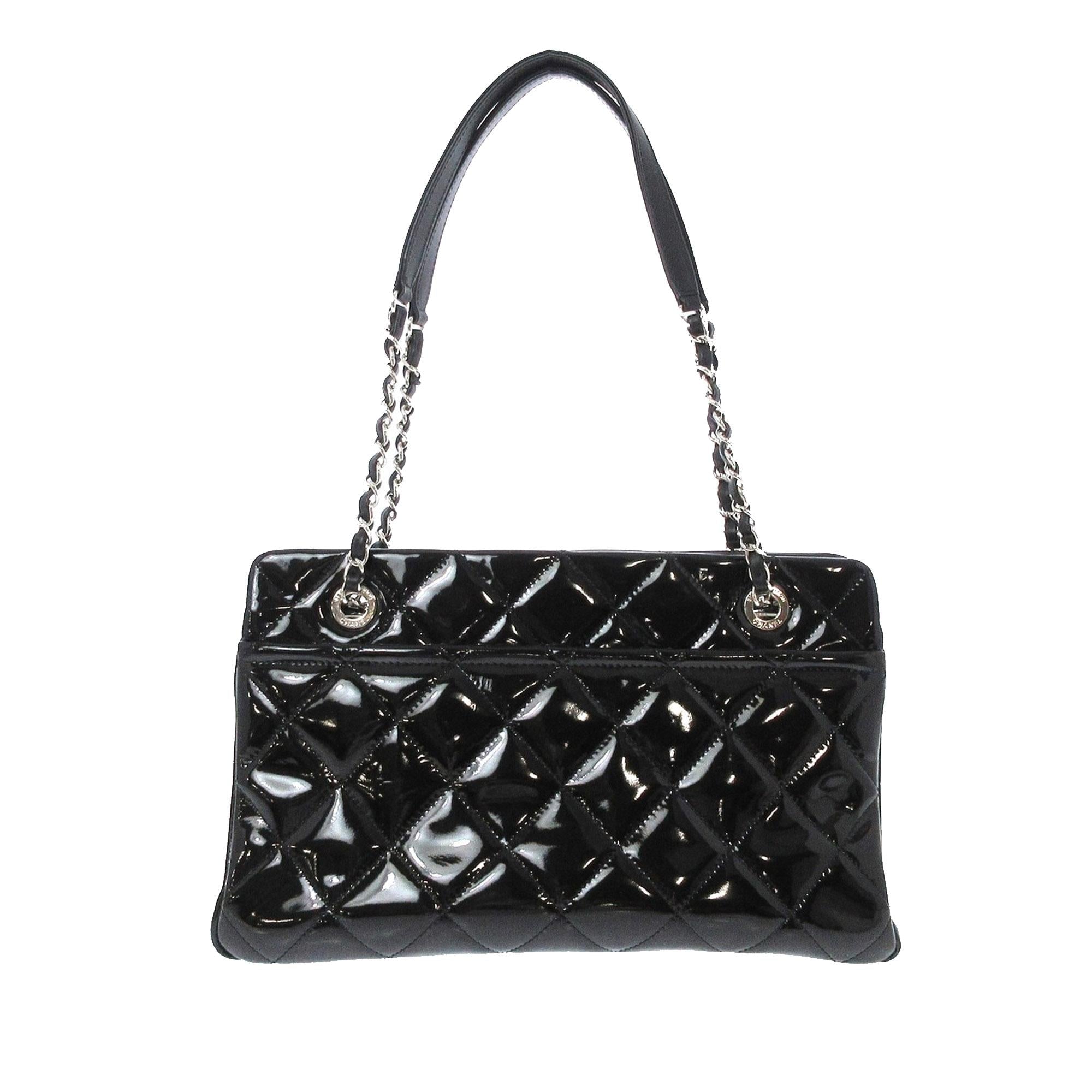 Chanel Medium CC 1:1 Rep Soft Shopper Tote (SHG-6NWuRM)