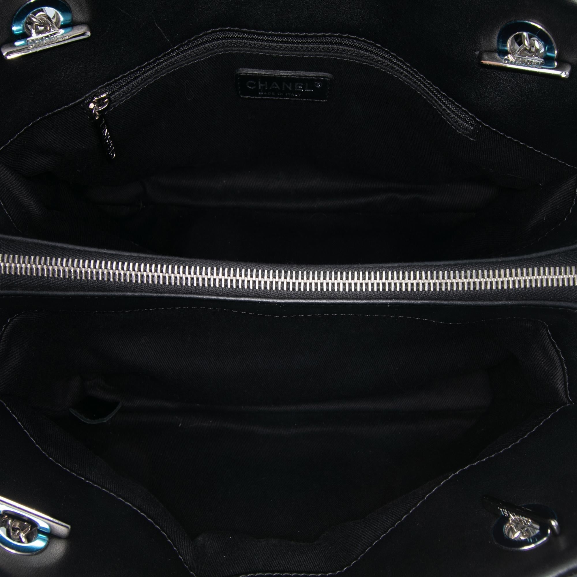 Chanel Medium CC 1:1 Rep Soft Shopper Tote