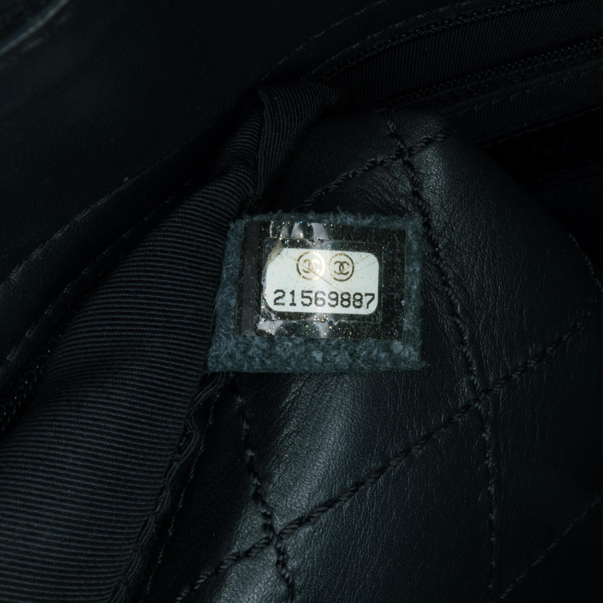 Chanel Medium CC Stitched Calfskin Pocket Zipped Chain Tote (SHG-S5VWBc)
