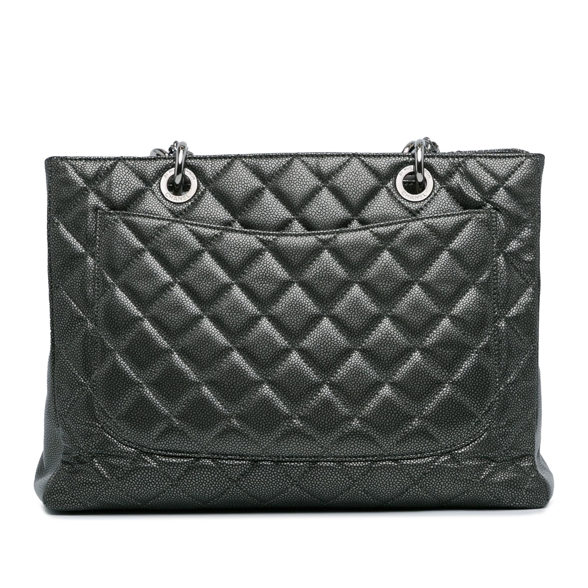 Chanel Metallic Caviar Grand Shopping Tote (SHG-ZLtc4Q)