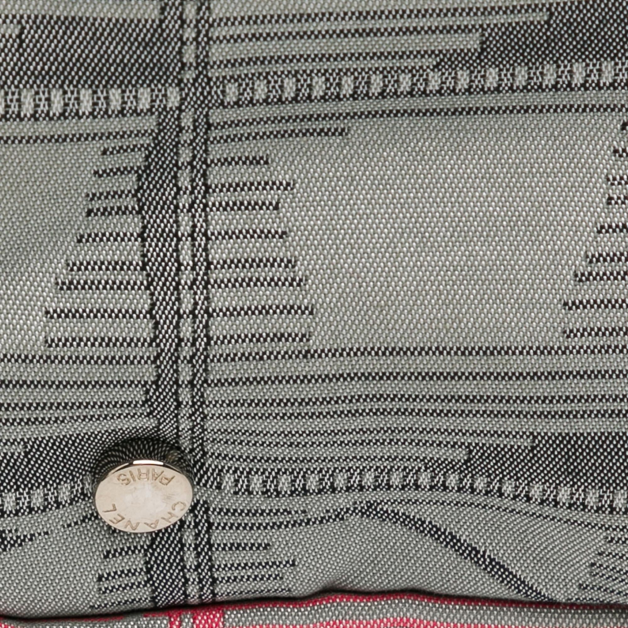Chanel New Travel Line Tote (SHG-IlYJft)