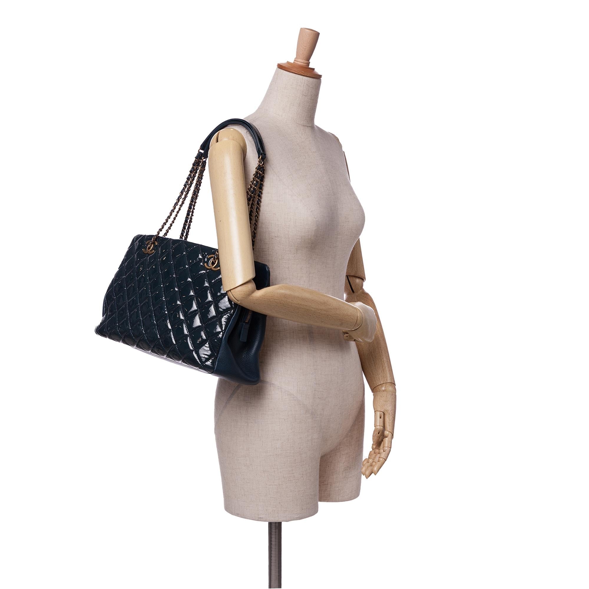 Chanel Paris Salzburg 1:1 Rep and Goatskin CC Eyelet Tote