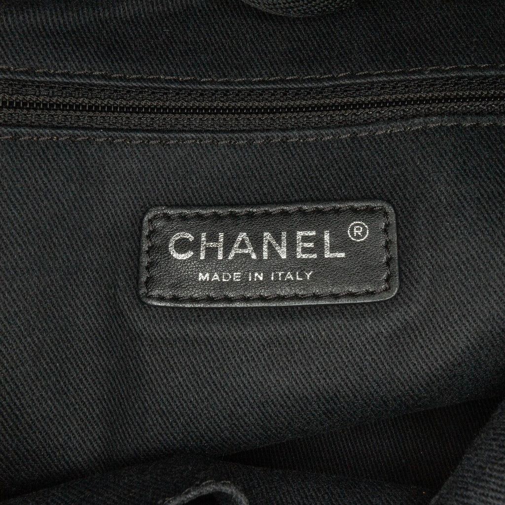 Chanel Small Canvas Deauville Tote (SHG-tFsBMz)