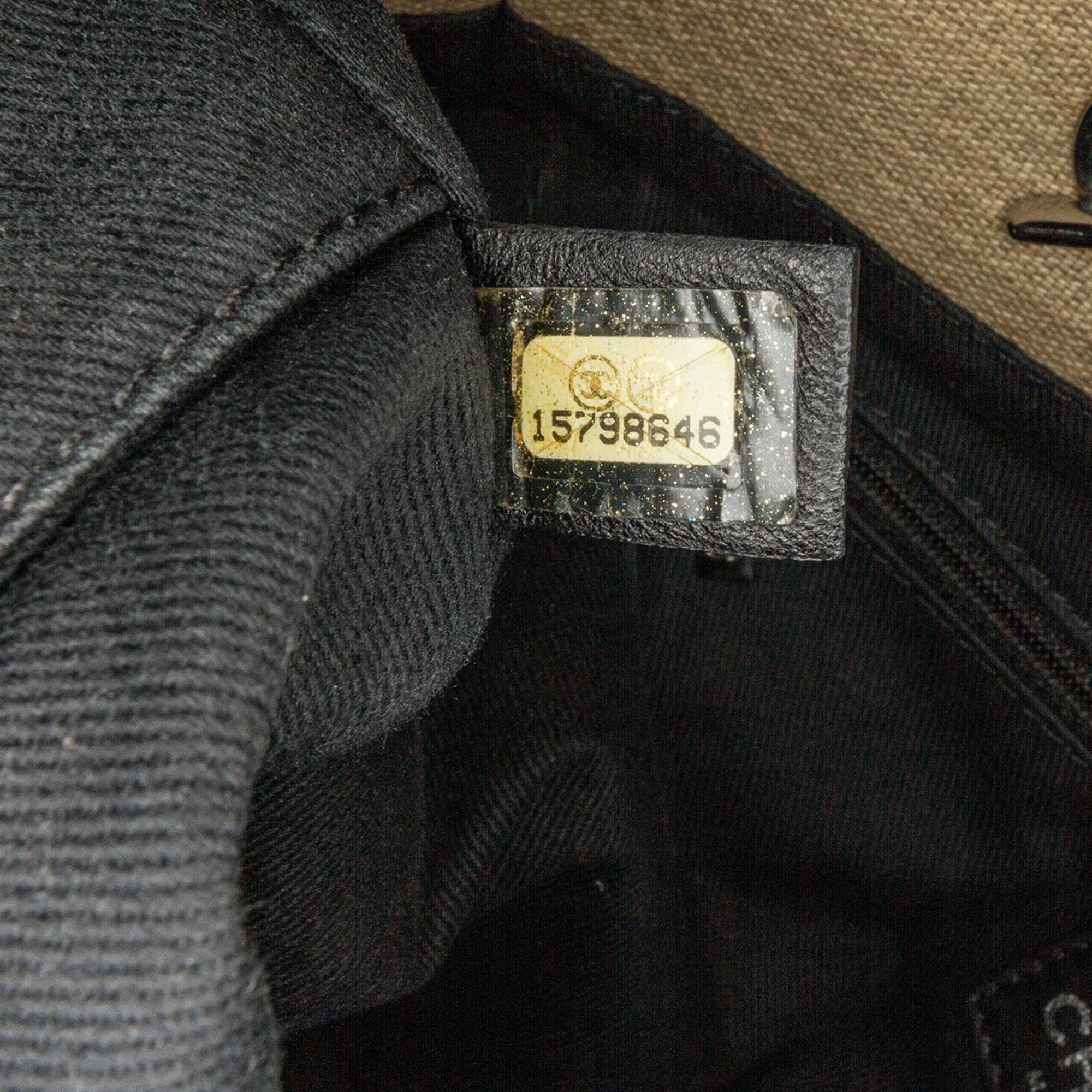 Chanel Small Canvas Deauville Tote (SHG-AeK0SJ)