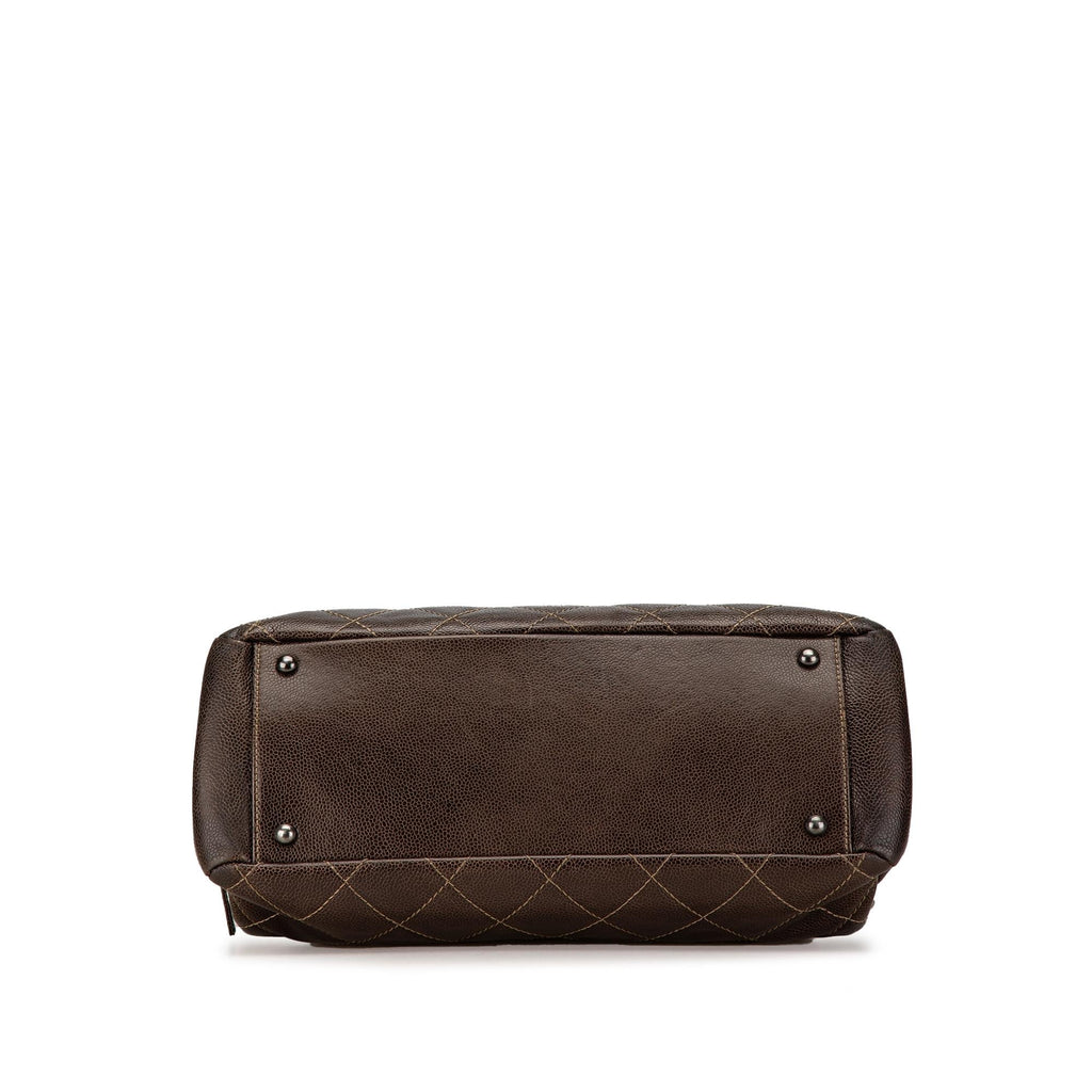 Chanel Small Quilted Caviar Chic Tote (SHG-RUXzte)