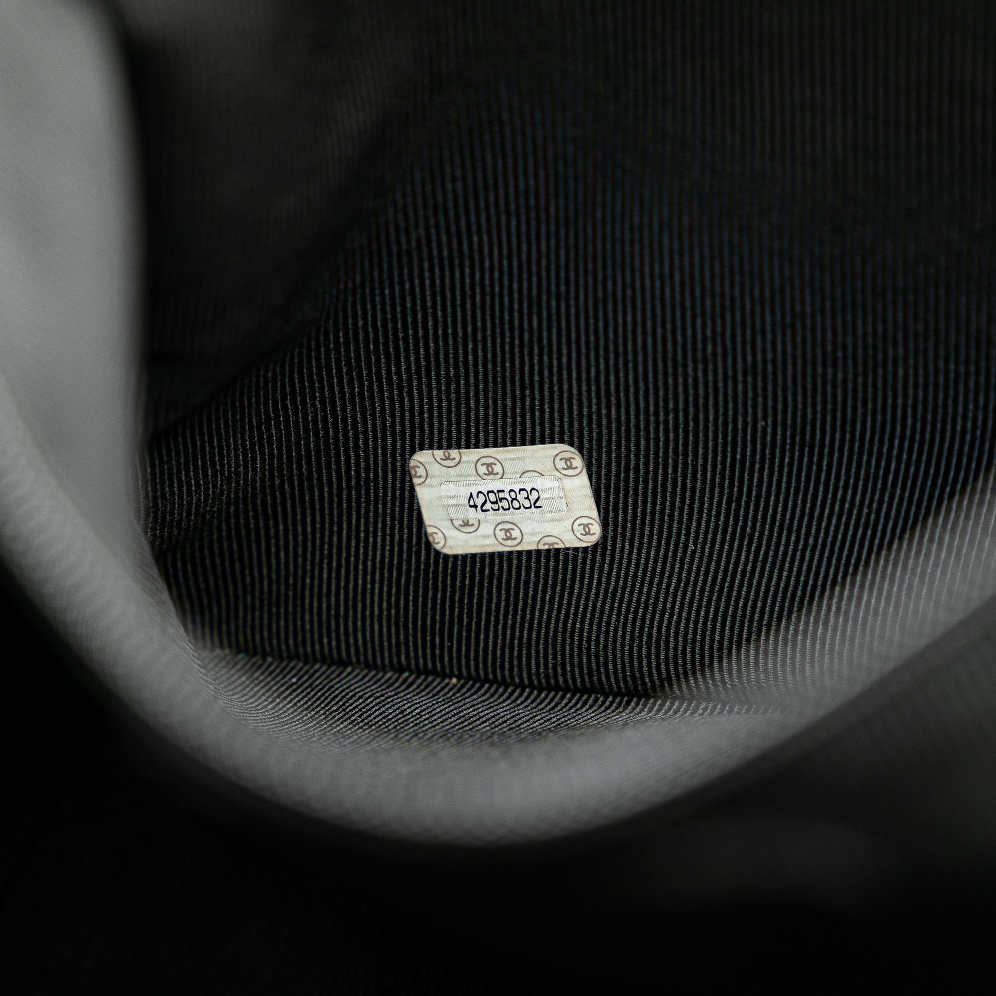 Chanel Triple CC Caviar Tote (SHG-raWzl2)