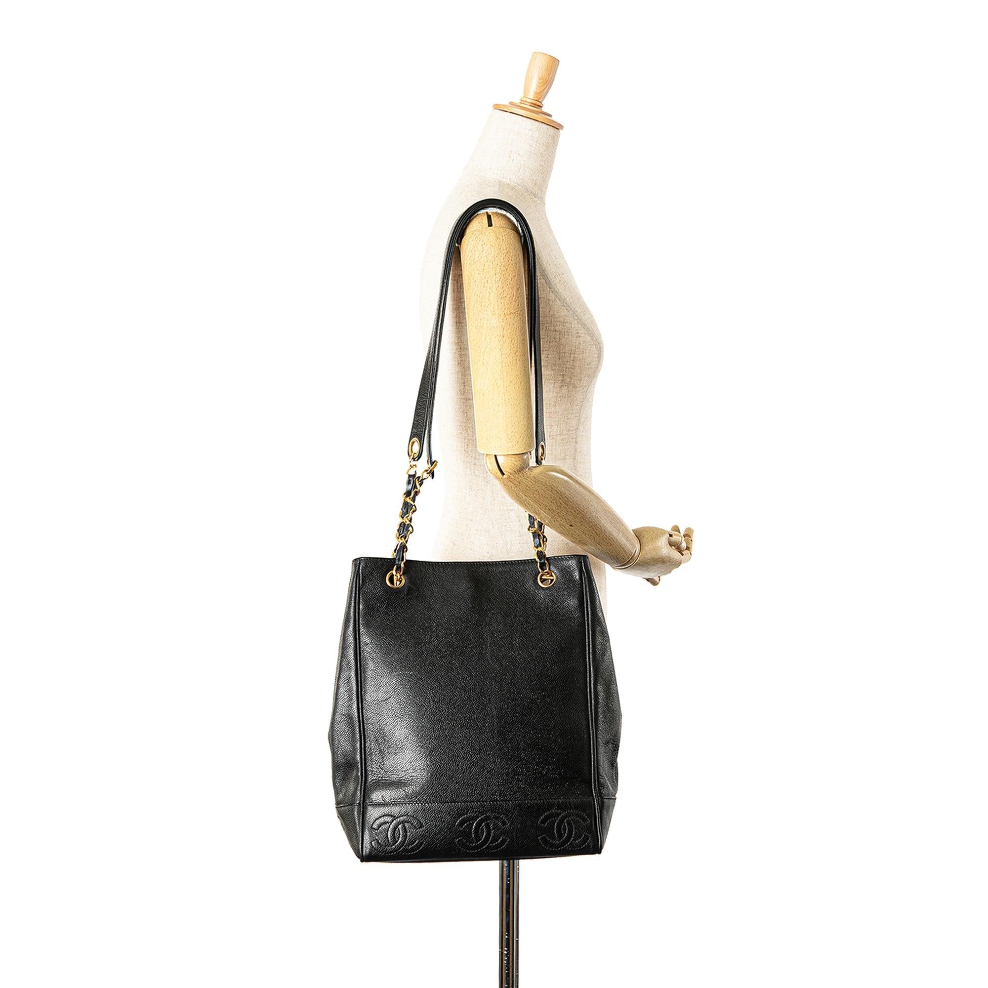 Chanel Triple CC Caviar Tote (SHG-raWzl2)