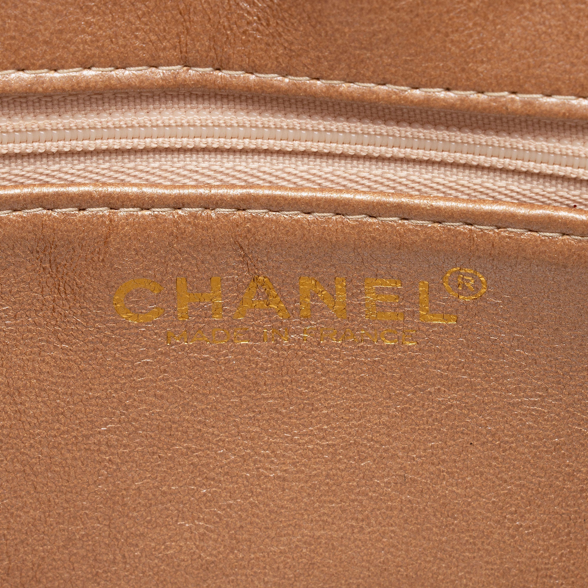 Chanel Vintage Lambskin Medallion Tote (SHF-rUIzq2)