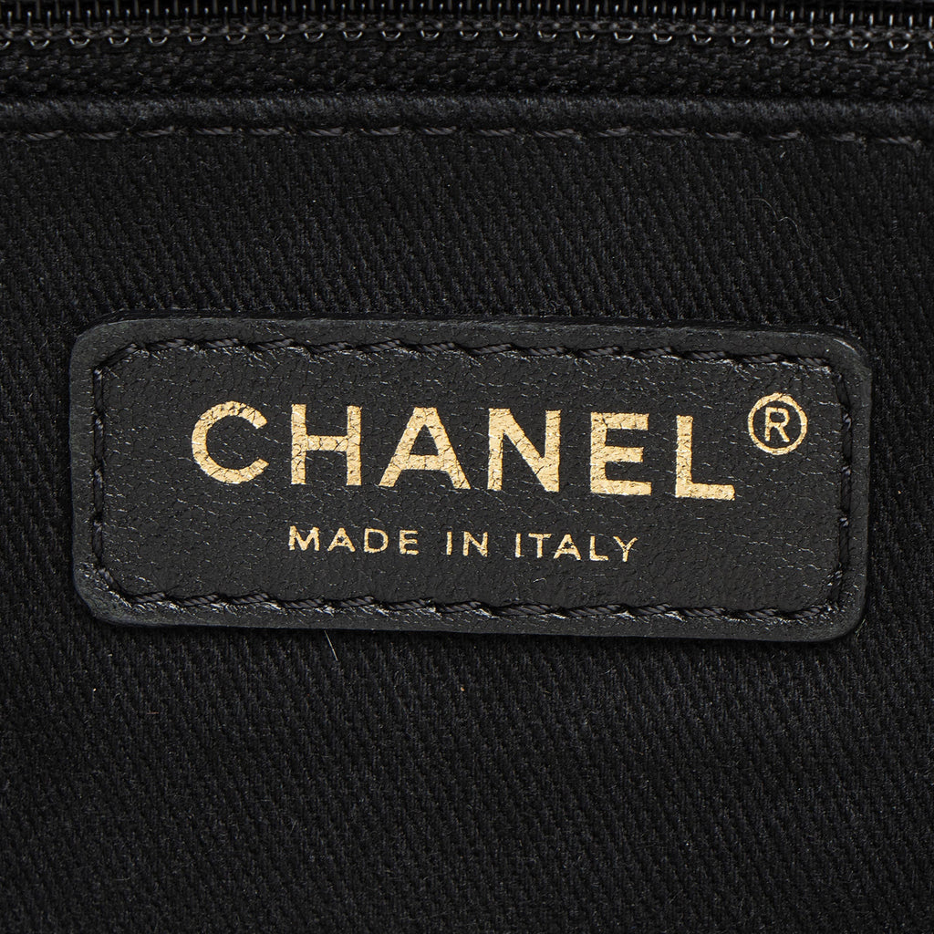 Chanel Woven Straw Deauville Medium Tote