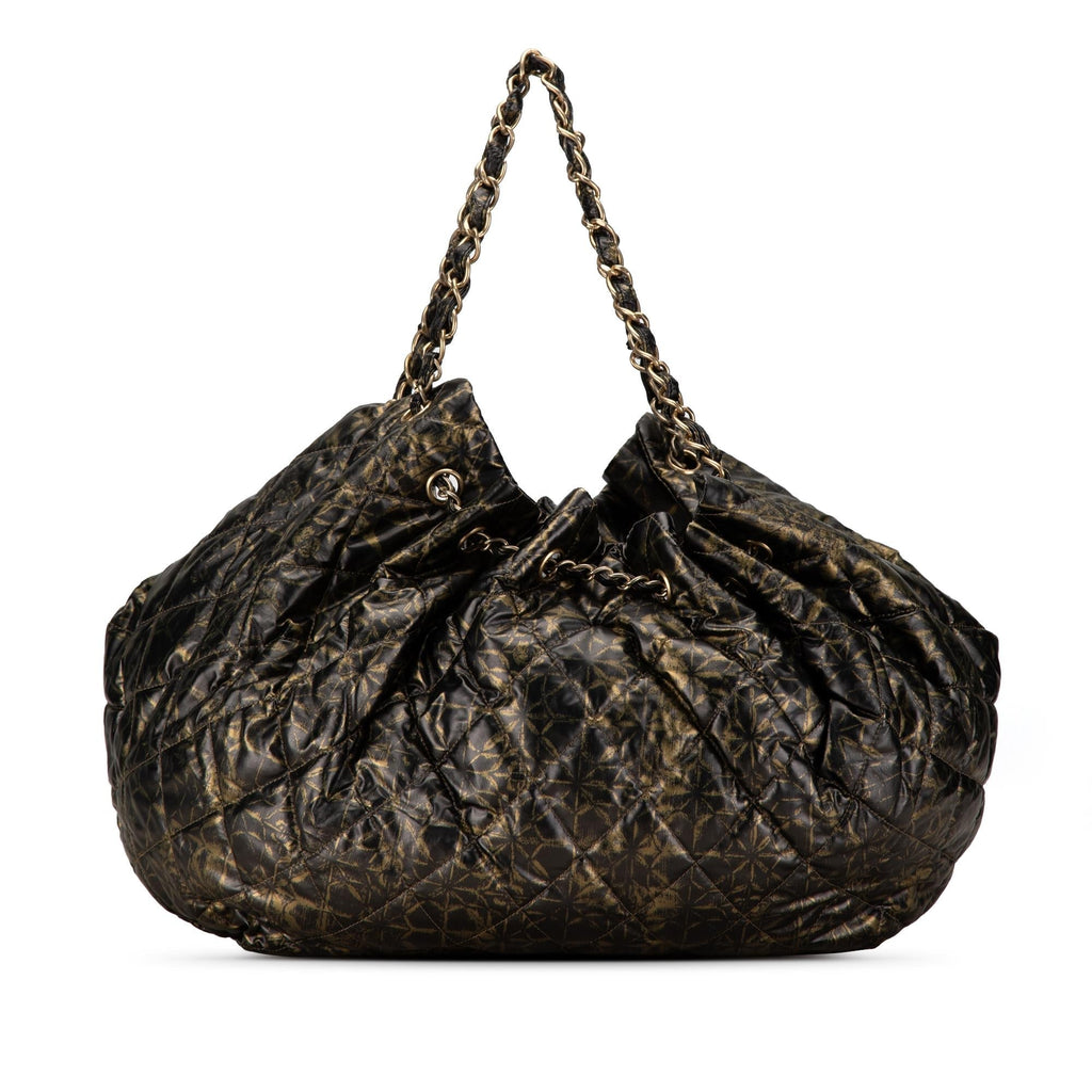 Chanel XL Printed Nylon Cabas Spirit Tote (SHG-Ewd3Kn)