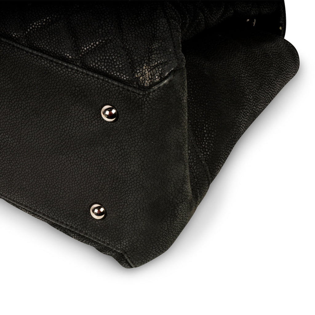 Accordion Shoulder Bag - Matte Caviar
