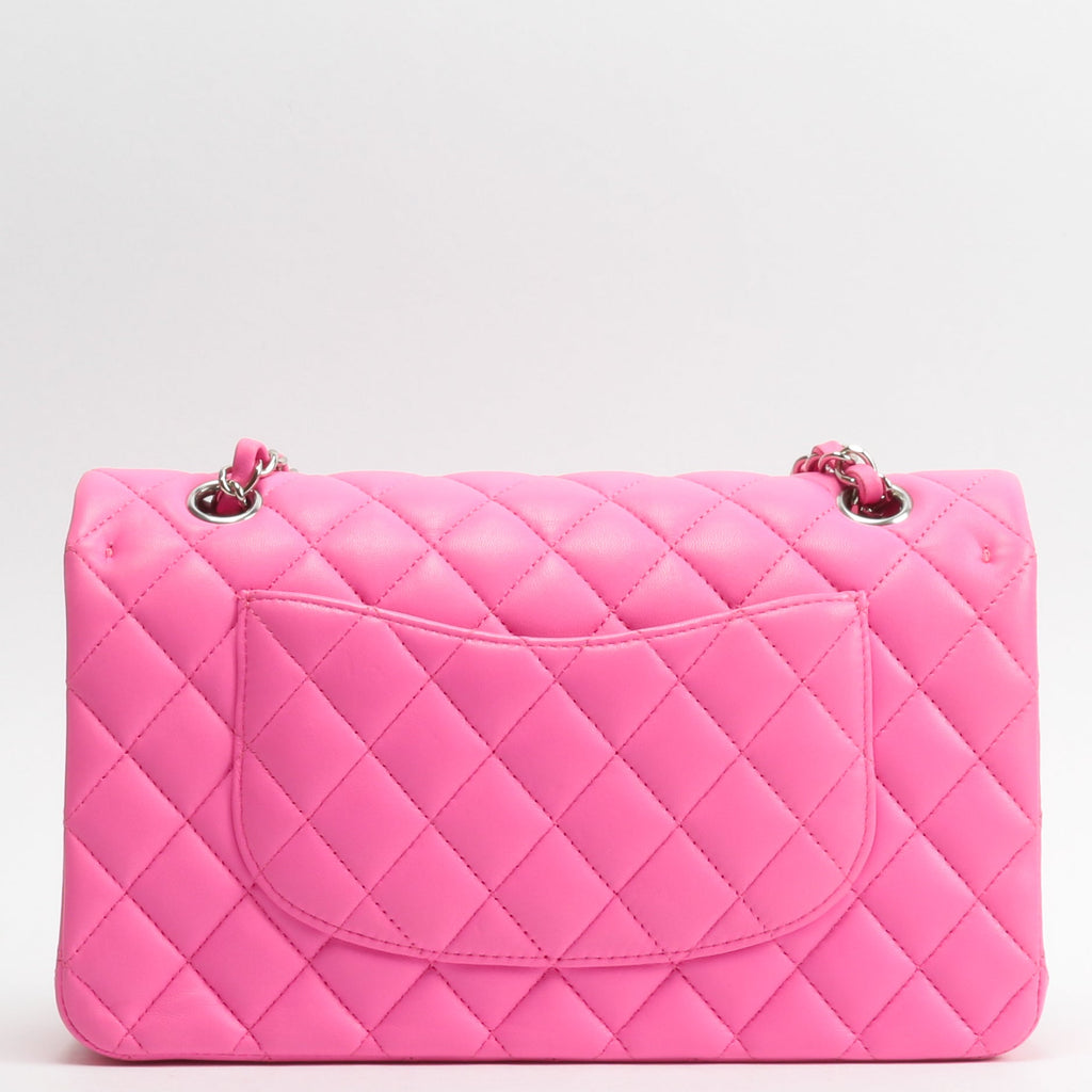 CHANEL 2021 Medium Classic Double Flap Lambskin- BuBurberrylegum Pink
