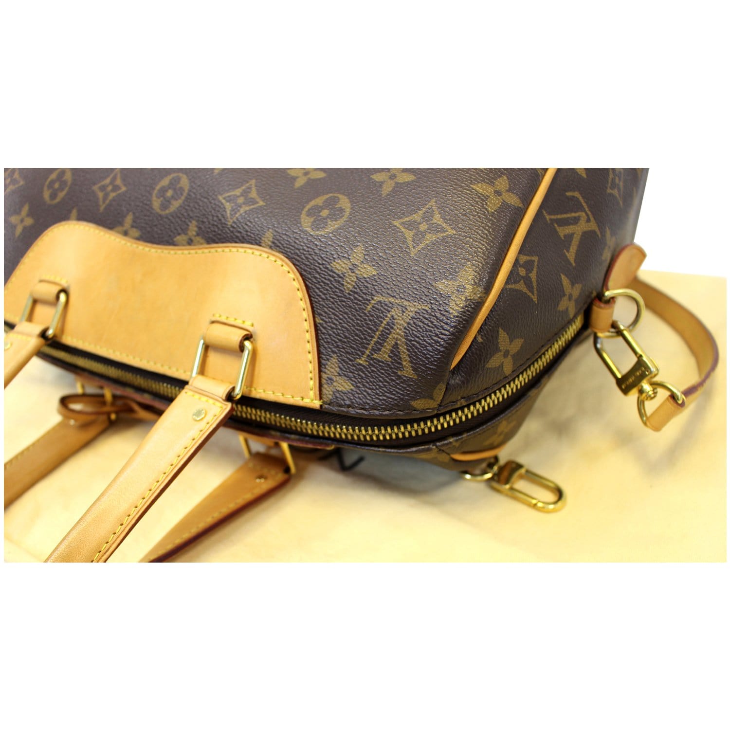 LOUIS VUITTON Retiro NM Monogram Canvas 2Way Shoulder Bag