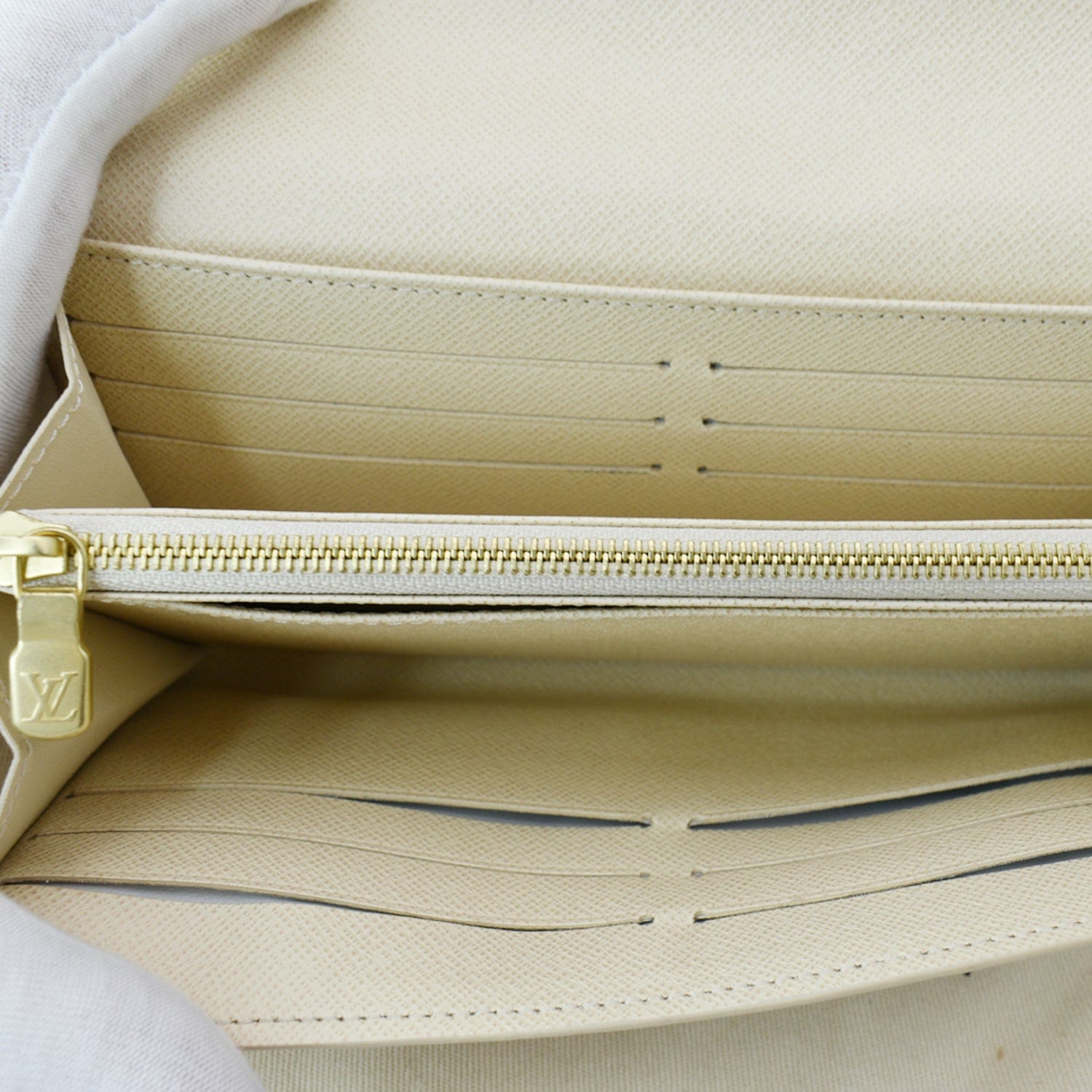 LOUIS VUITTON Damier Azur Sarah Wallet White