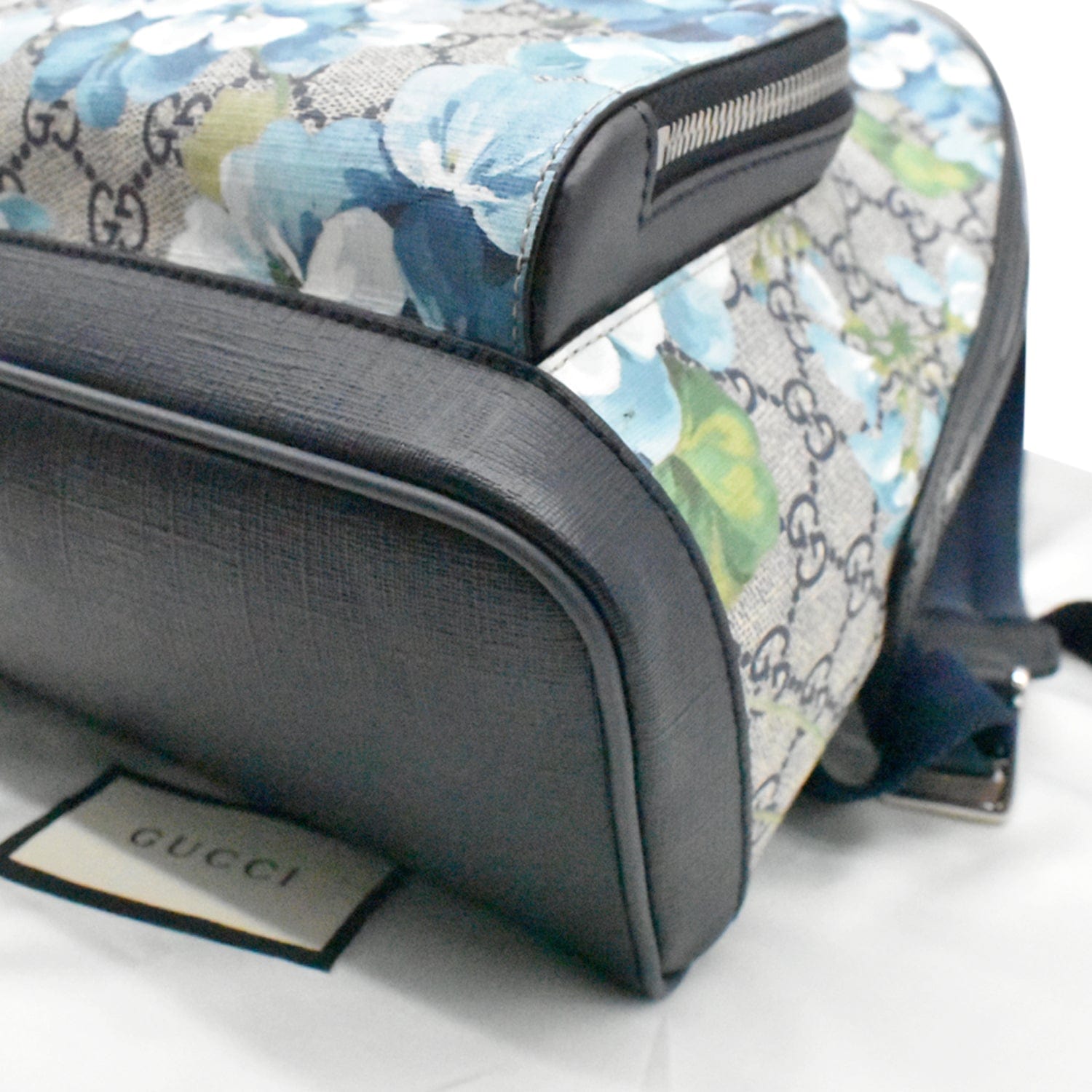 GUCCI Blooms Gucci Supreme Monogram Backpack Blue 546327