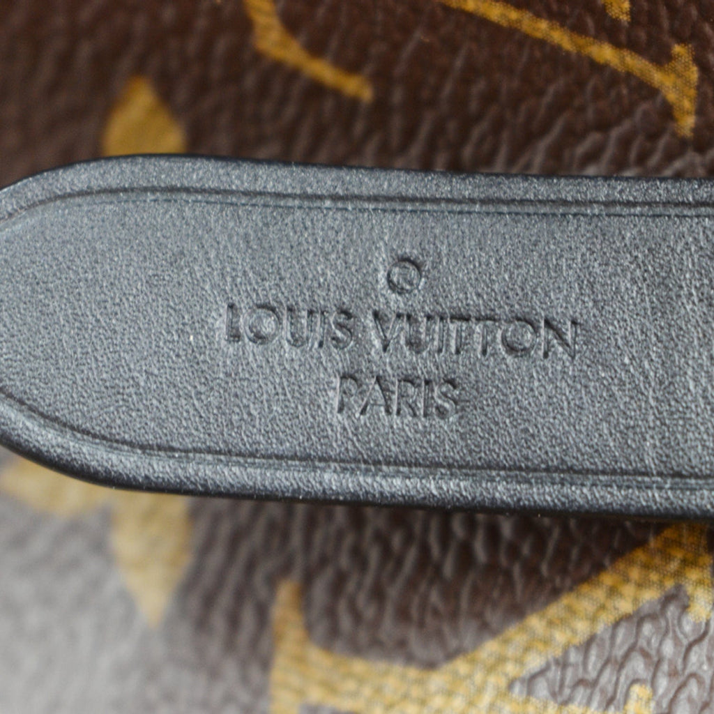 LOUIS VUITTON Neonoe Monogram Canvas Shoulder Bag Brown