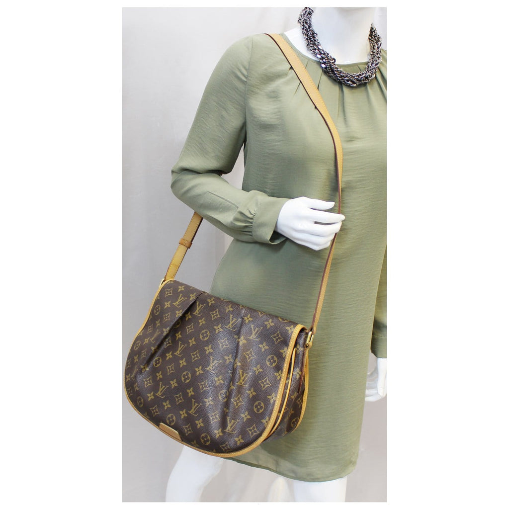 LOUIS VUITTON Menilmontant MM Monogram Canvas Shoulder Crossbody Bag
