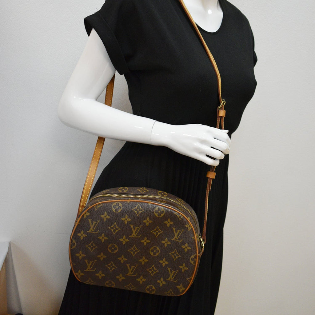 LOUIS VUITTON Blois  Monogram Canvas Crossbody Bag Brown
