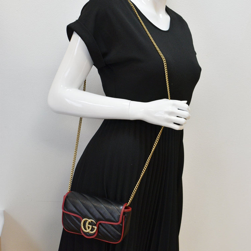 GUCCI Gucci Marmont Mini MatelassÃ© Leather Shoulder Crossbody Bag Black/Cerise 574969