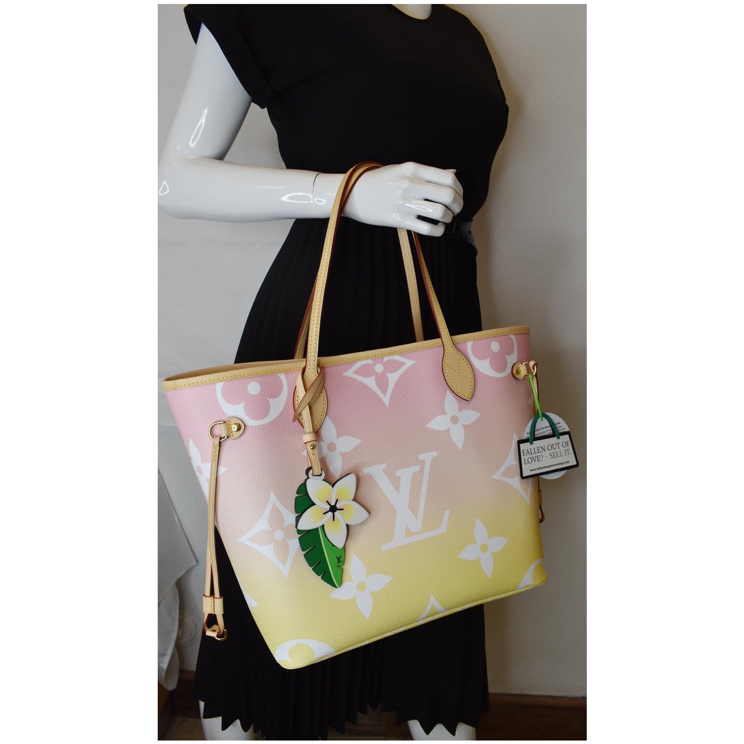 LOUIS VUITTON Neverfull MM Pool Monogram Giant Tote Shoulder Bag Light Pink - Hot Deals