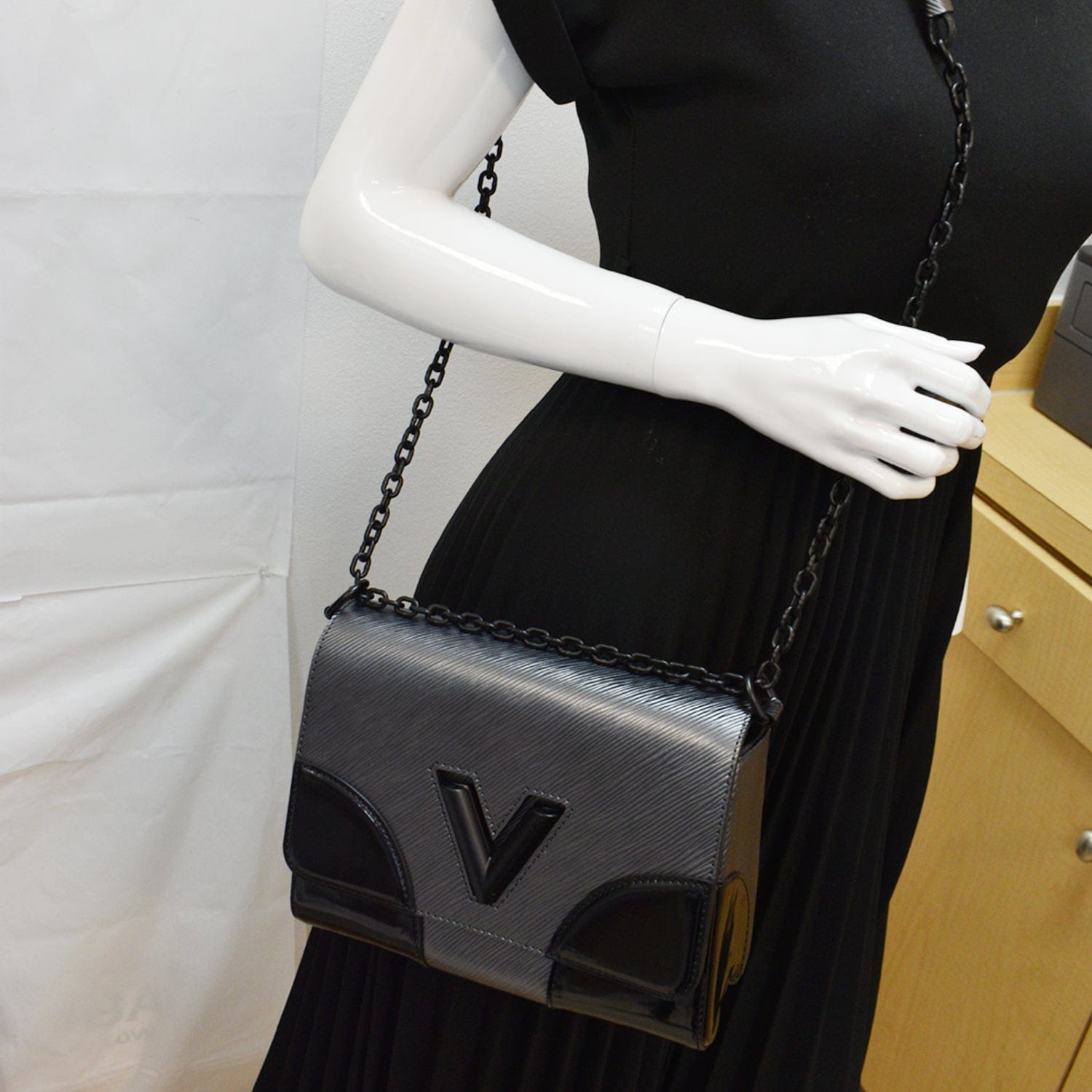 LOUIS VUITTON Twist MM Epi New 1:1 Rep Leather Shoulder Bag Silver