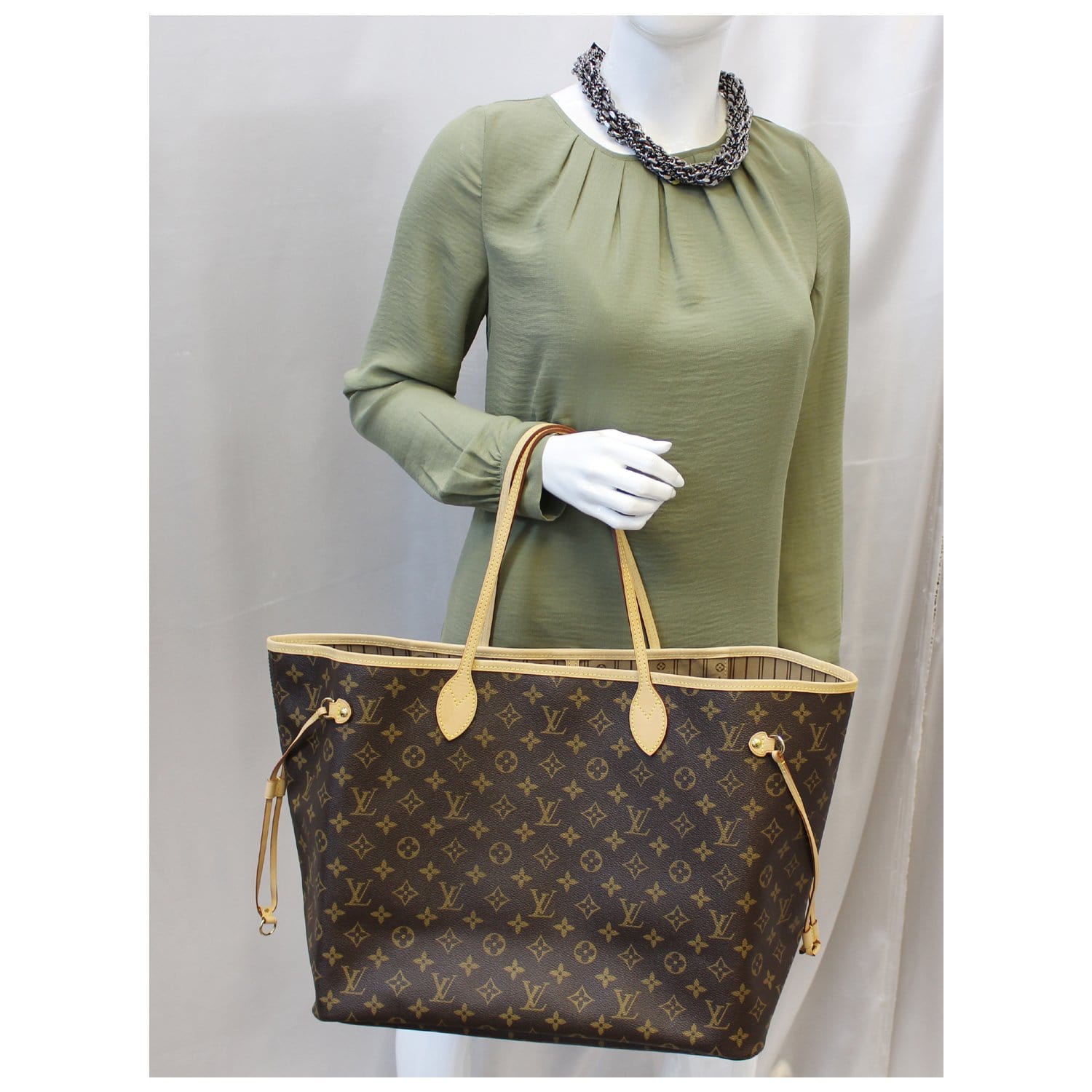 LOUIS VUITTON Neverfull GM Monogram Canvas Shoulder Bag